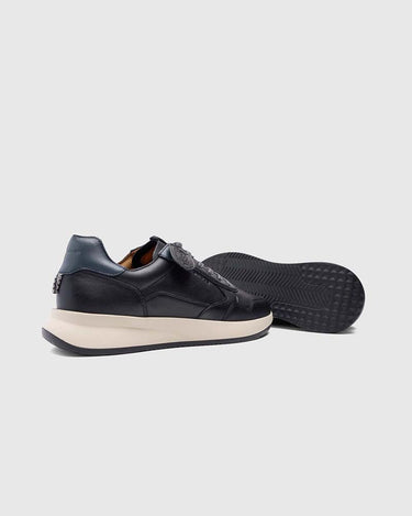 Ambitious RONNIE Urban Trainer