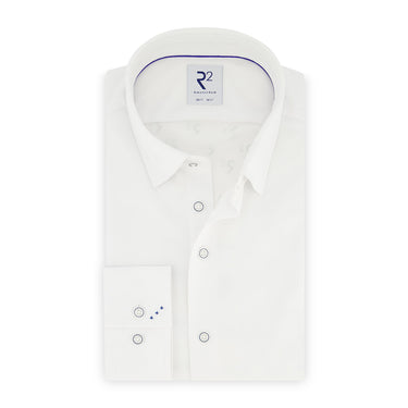 R2 Modern Fit Travel Shirt, White with R2 branding on a white background