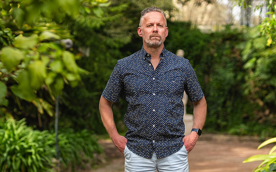 Best Men’s Short-Sleeve Shirts for Summer 2025 at Hanley & Co