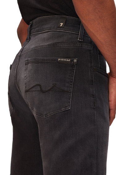 SLIMMY TAPERED LUXE PERFORMANCE PLUS JEANS